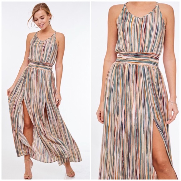 Dresses & Skirts - Green Multi Color Keyhole Halter Maxi Dress